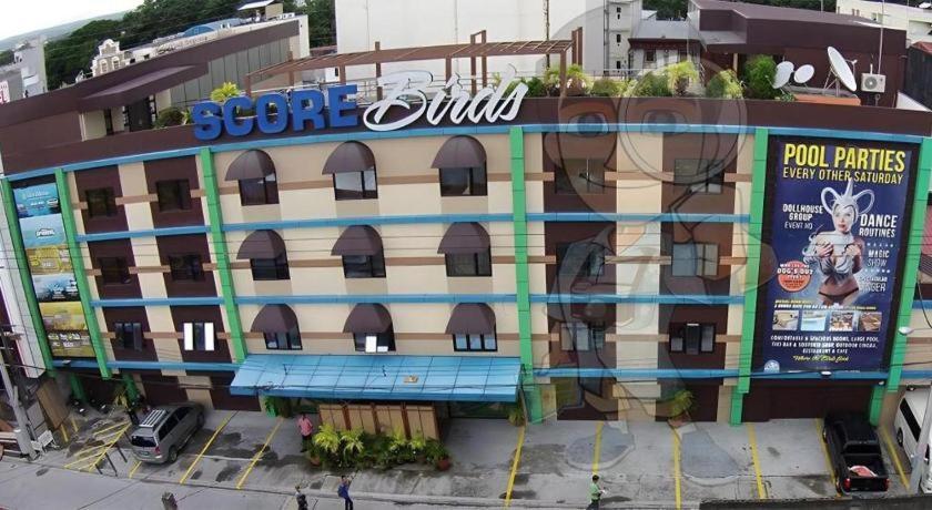 Score Birds Hotel Angeles Exterior photo